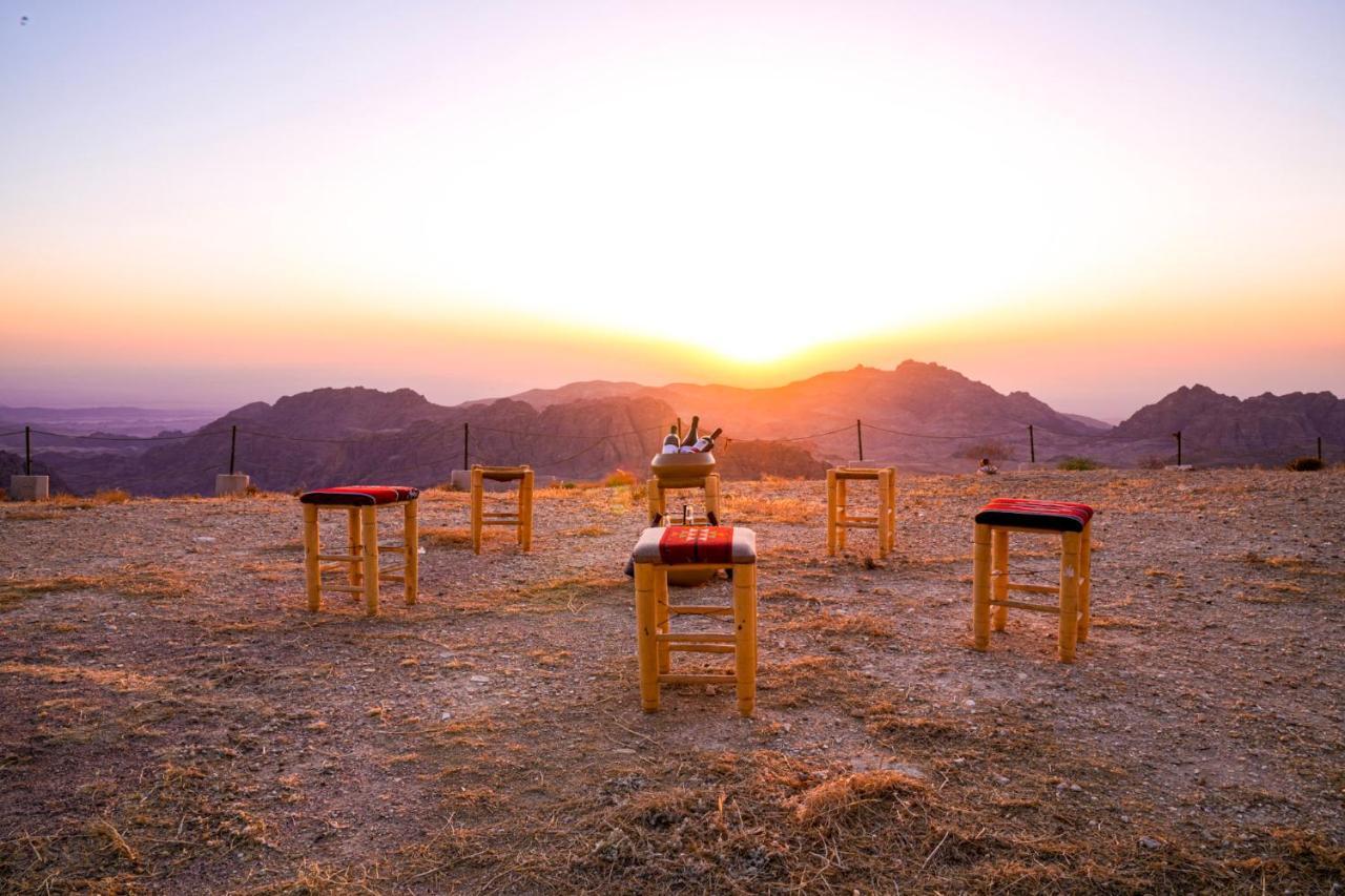 Grand Mercure Petra Wadi Musa Buitenkant foto