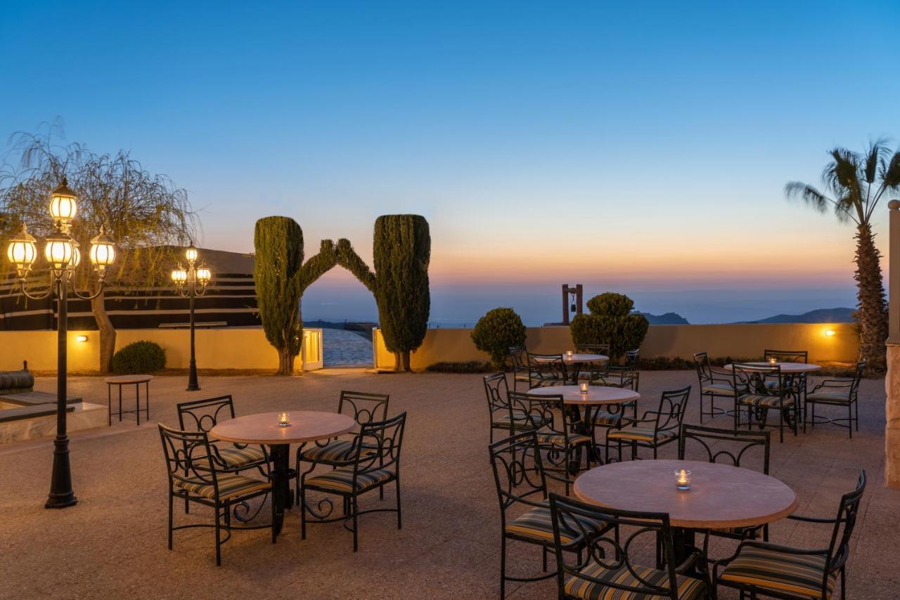 Grand Mercure Petra Wadi Musa Buitenkant foto