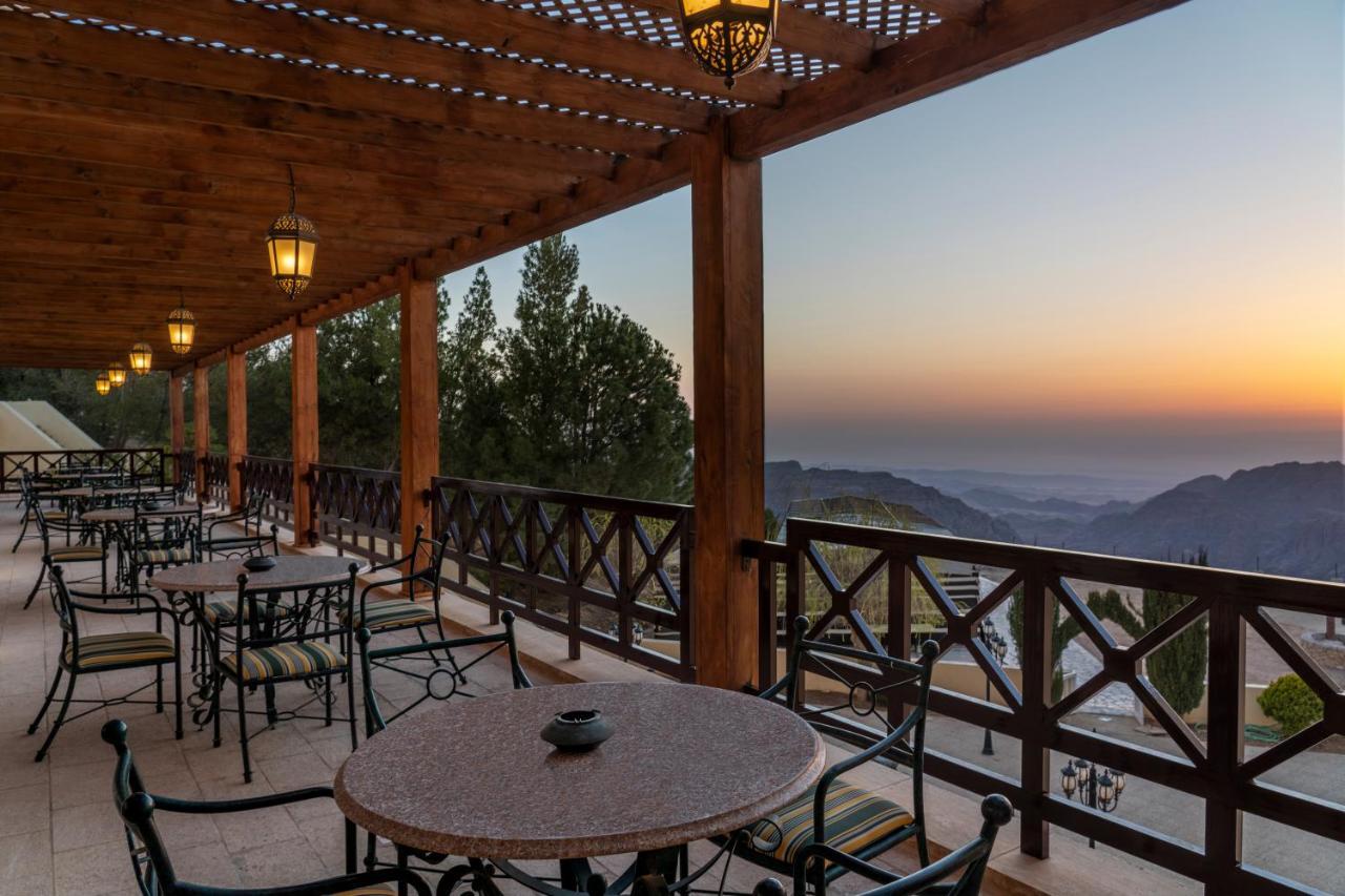 Grand Mercure Petra Wadi Musa Buitenkant foto