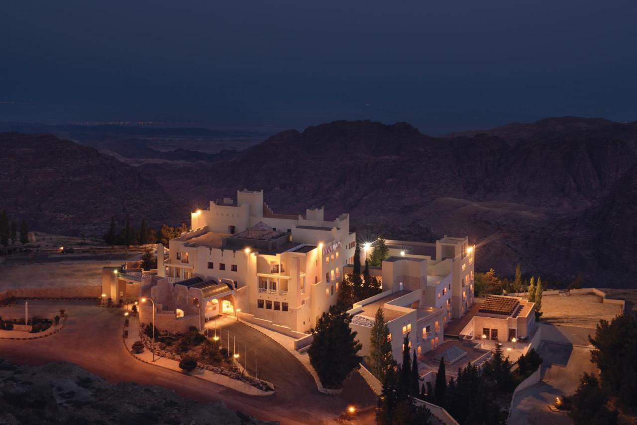 Grand Mercure Petra Wadi Musa Buitenkant foto